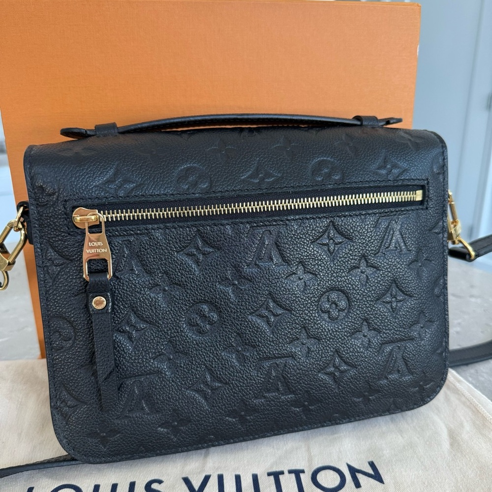 Louis Vuitton Black Monogram Empreinte Pochette Metis Crossbody Bag - Picture 14 of 15